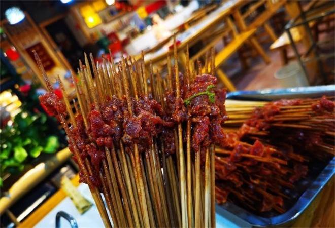 张小辣牛肉串串火锅