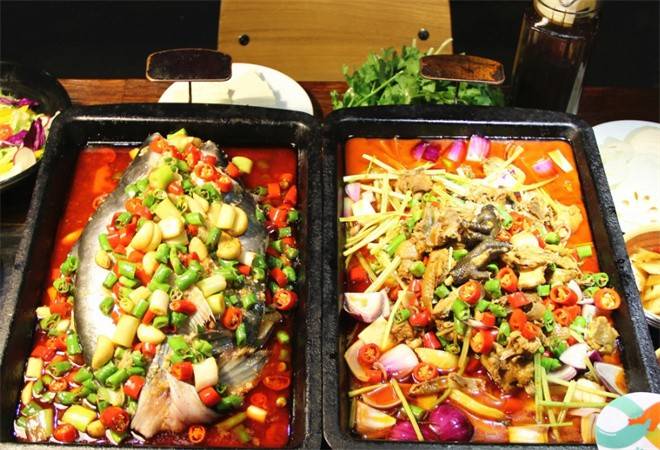 九御祺炭火烤鱼