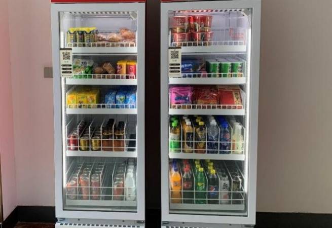 无人饮料售货机