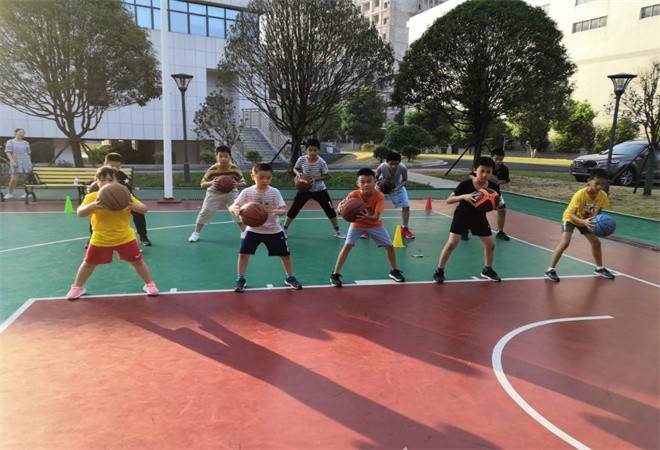 超级豌豆篮球训练营