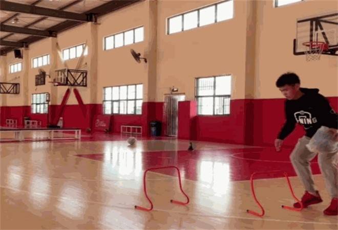 超级豌豆篮球训练营