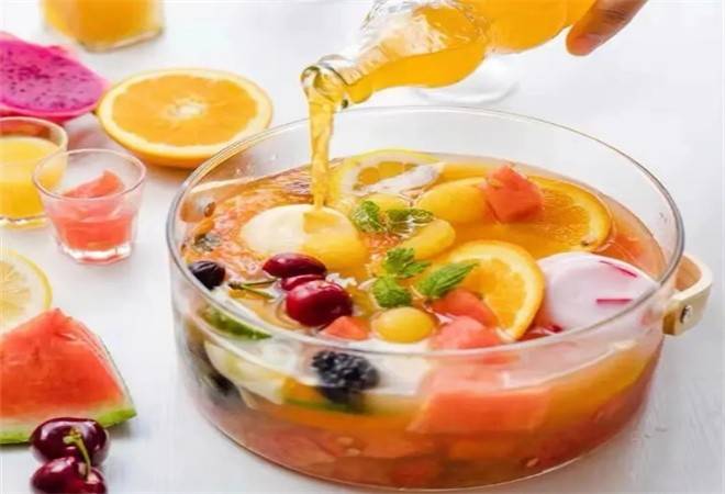 喧闹鲜果气泡茶