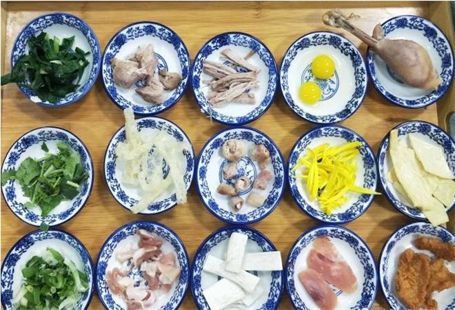 红鑫园菊花过桥米线