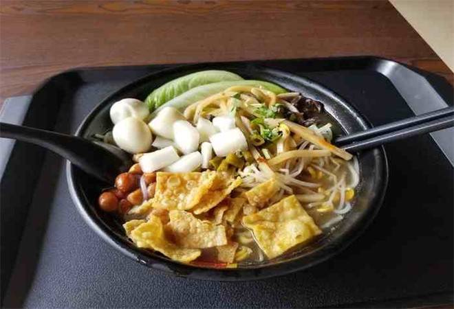 螺武门骨汤螺蛳粉