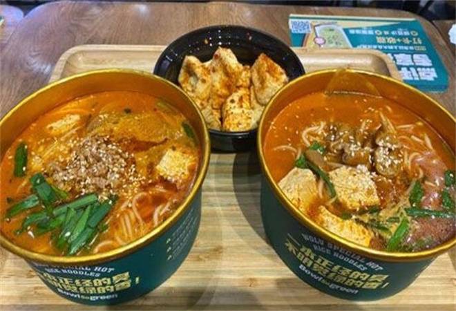 碗绿臭豆腐米线