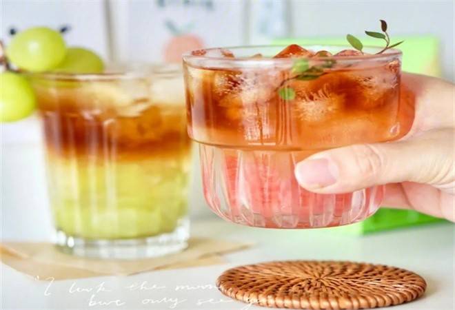 喧闹鲜果气泡茶