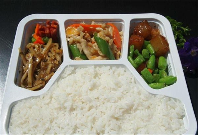 雅米客快餐加盟