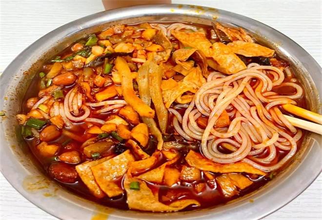 肥姨妈柳州螺蛳粉