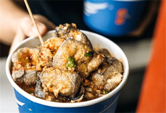 桥底小罗新派臭豆腐