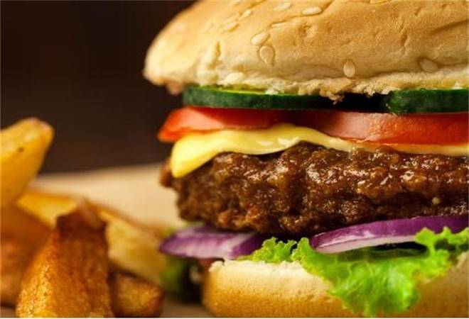 饱食节炸鸡汉堡