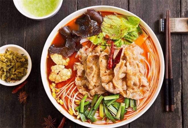 雲芝味云南过桥米线