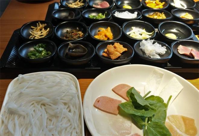 雲芝味云南过桥米线