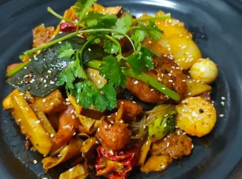 覓味大碗麻辣香鍋加盟