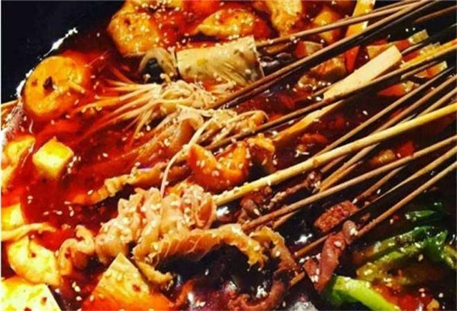 渝牛香坊串串香