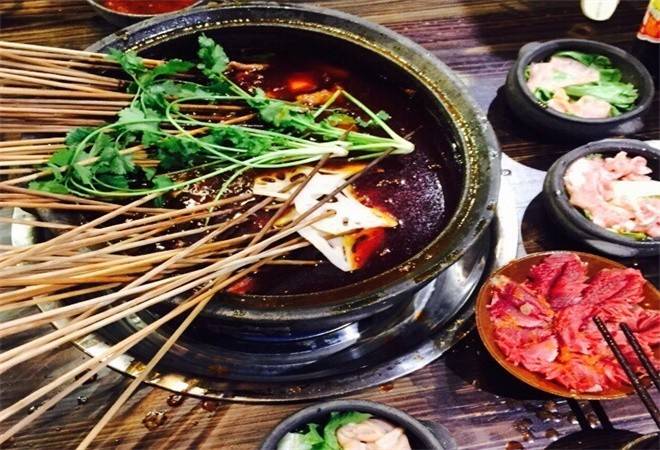 孙伟老砂锅串串