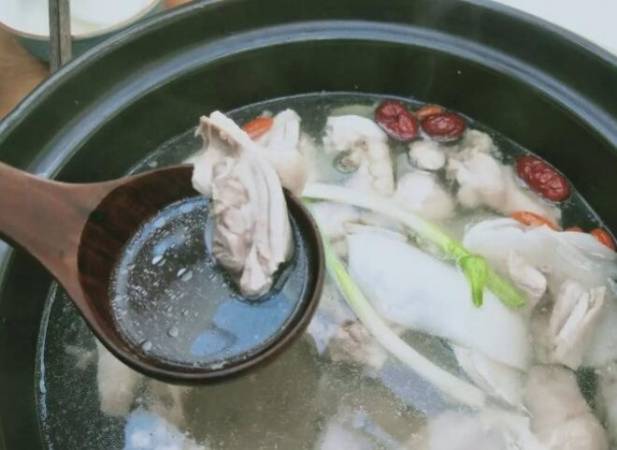 椰叙海南椰子鸡火锅