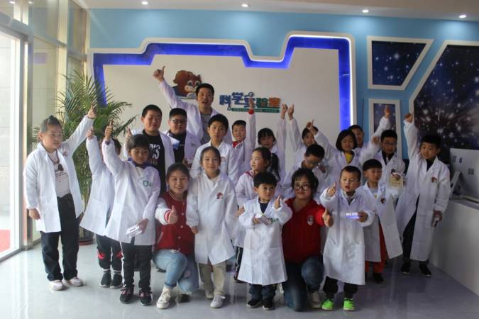 坚果科学实验室