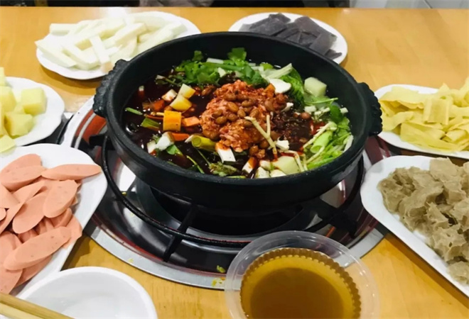 黔三一奪奪粉火鍋