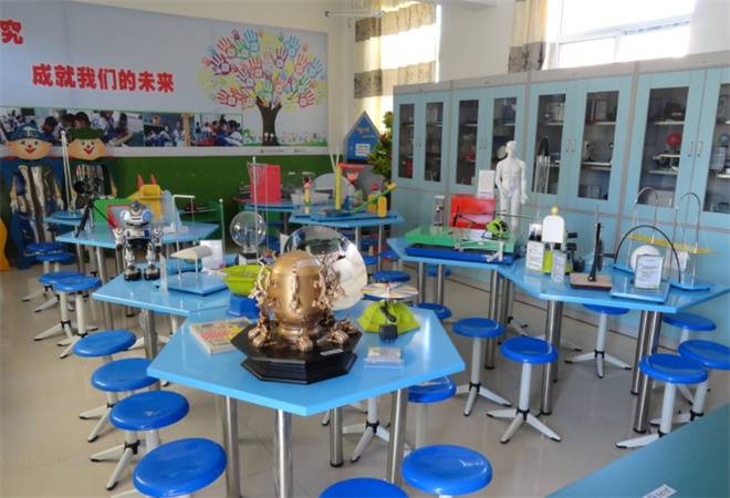 埃克斯科学实验室