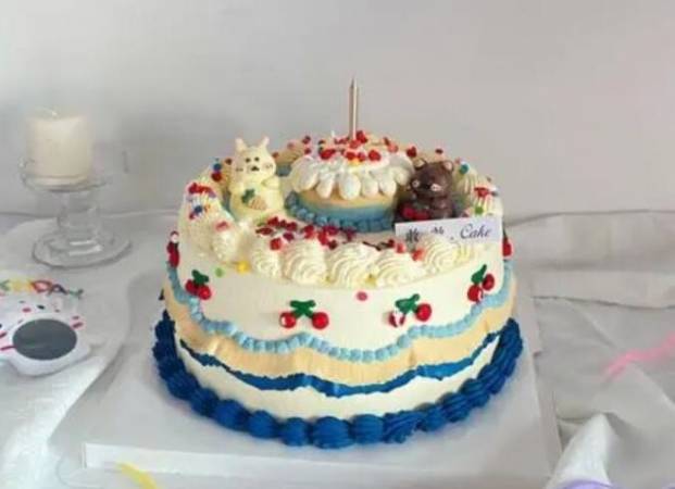 浅云蓝慕生日蛋糕