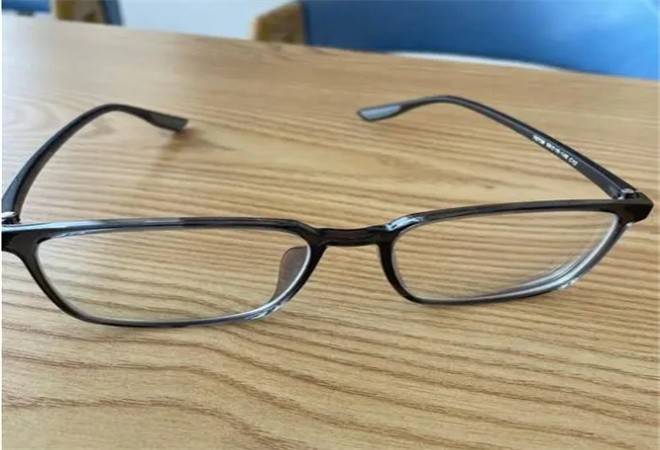 优视力眼镜