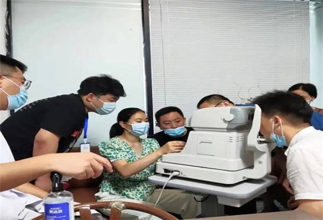 陈锦济近视矫正