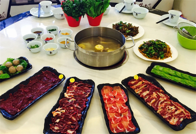 牛坊鮮牛肉火鍋城 牛坊鮮牛肉火鍋城