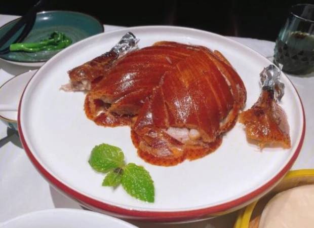 府六府北京烤鸭