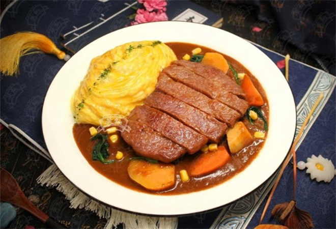 黃餉咖喱蛋包飯加盟