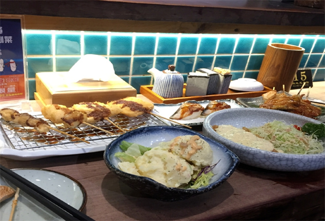 屋臺日本料理加盟