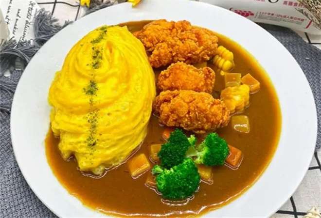 黃餉咖喱蛋包飯加盟