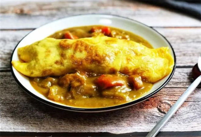 黃餉咖喱蛋包飯加盟