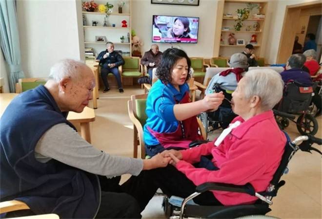 康乐年华养老院