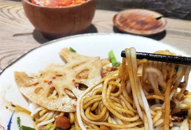 老街儿南昌拌粉