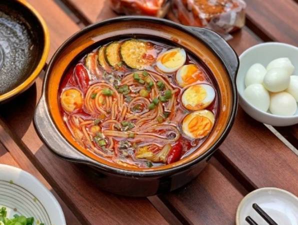 味都刀削面米线