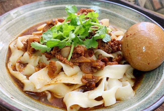 尝回来大同刀削面