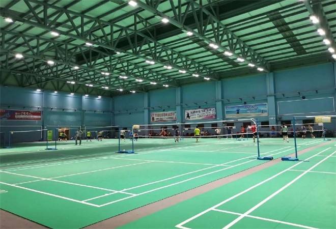 布吉羽毛球馆