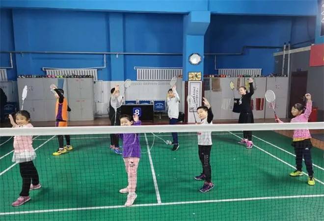 羽毛球培训