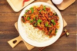 疆湖傳說滾辣皮子拌面王