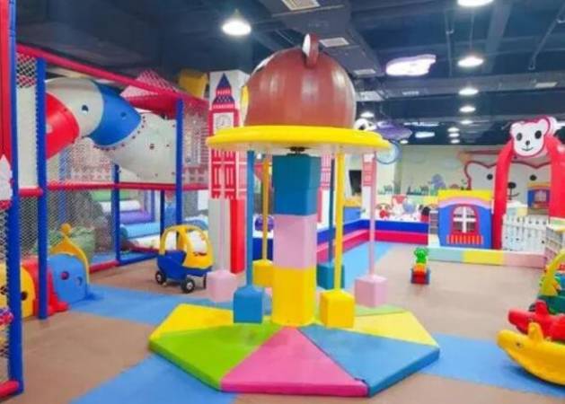 小型游乐场设备