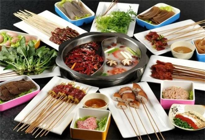 小郡肝火锅串串香