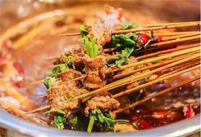 串串香麻辣烫店