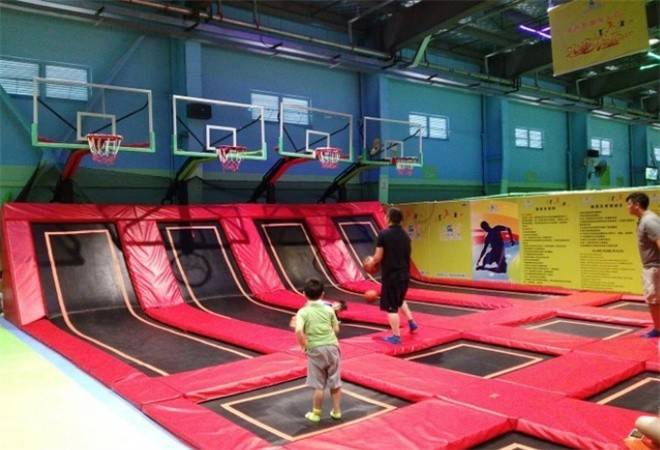 蹦床厂家