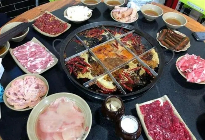 扁担老头土灶火锅加盟