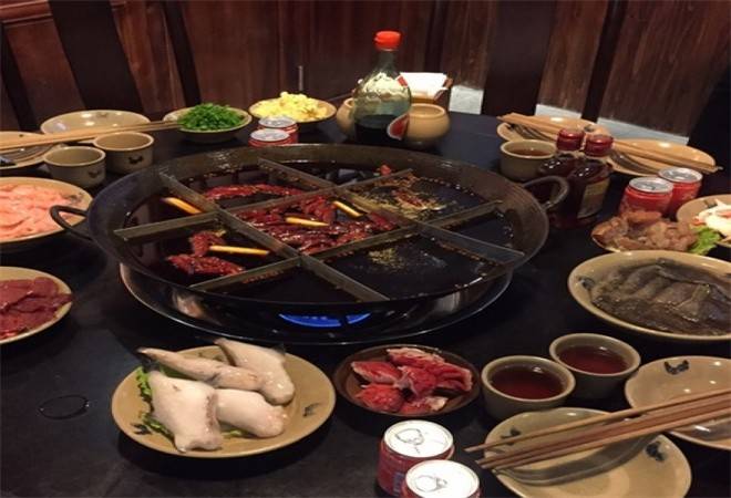 扁担老头土灶火锅