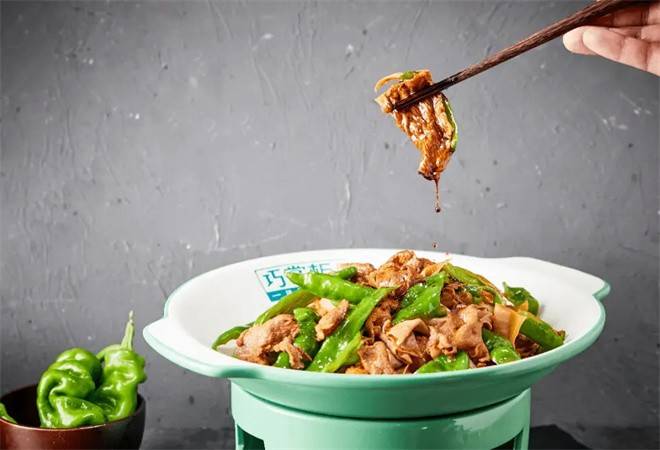 巧掌柜辣椒炒肉