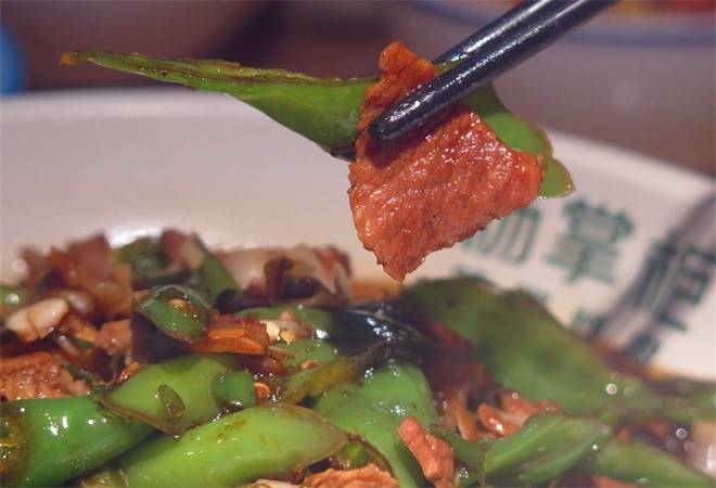 巧掌柜辣椒炒肉