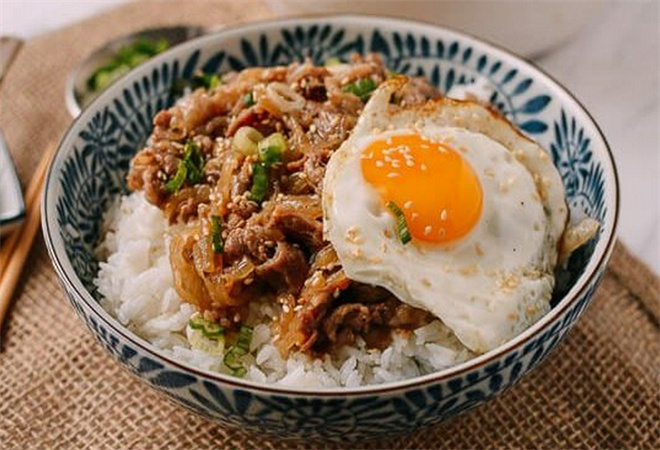 肥牛飯加盟
