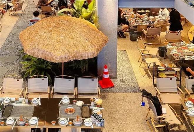 露营风格烧烤店