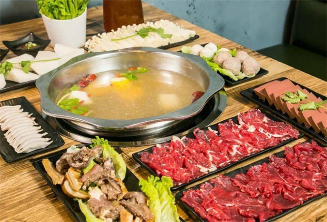特色牛肉火鍋